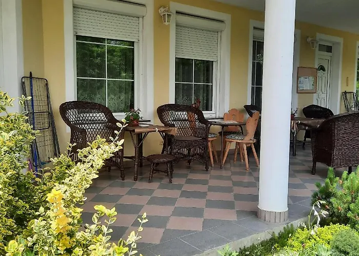 Konig Haus Hotell *